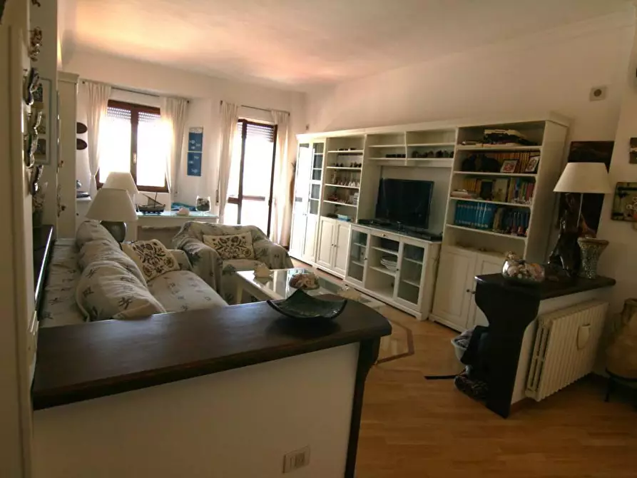 Immagine 30 di Appartamento in vendita  a Carrara