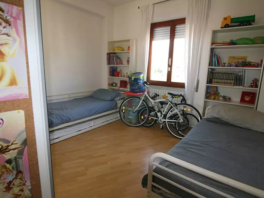 Immagine 24 di Appartamento in vendita  a Carrara