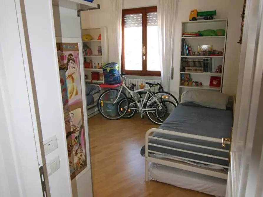 Immagine 26 di Appartamento in vendita  a Carrara