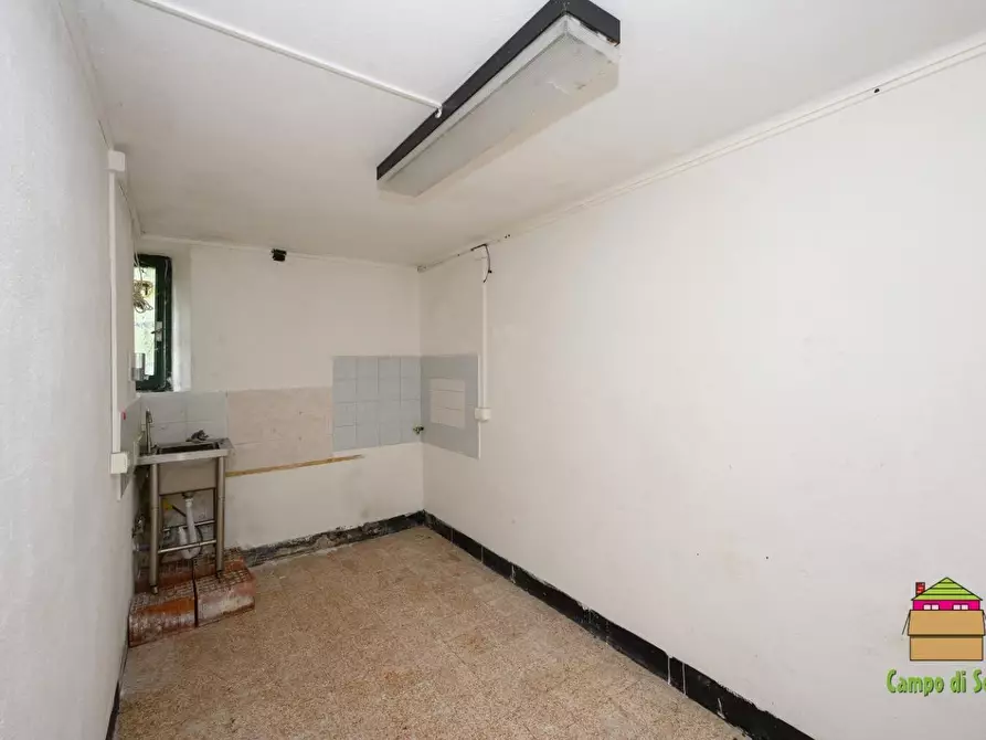 Immagine 38 di Casa indipendente in vendita  a Borghetto Di Vara