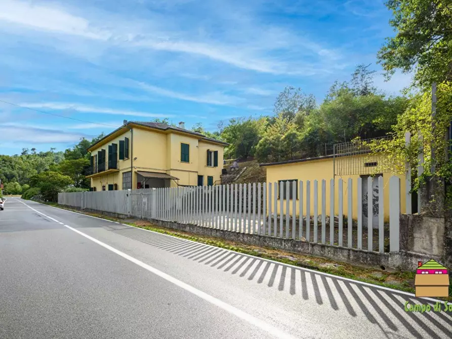Immagine 3 di Casa indipendente in vendita  a Borghetto Di Vara