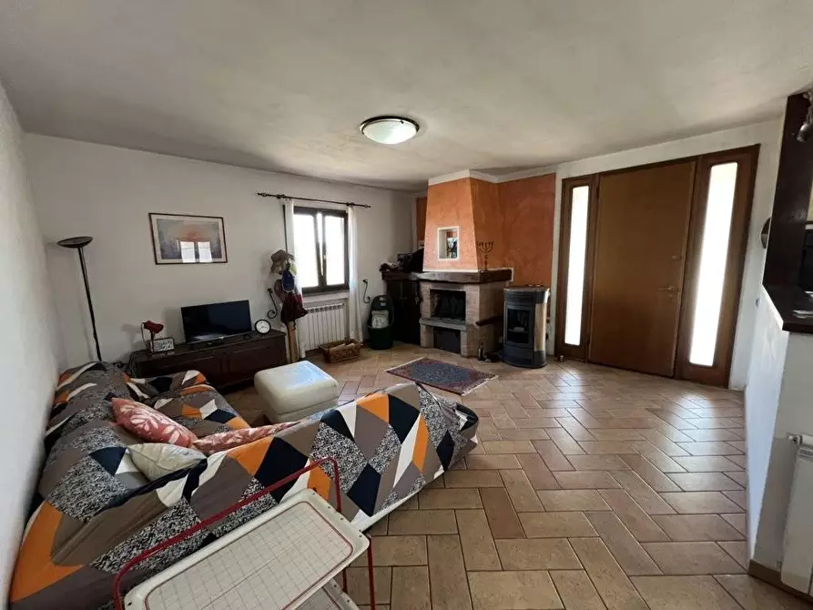 Immagine 28 di Casa indipendente in vendita  a Campiglia Marittima