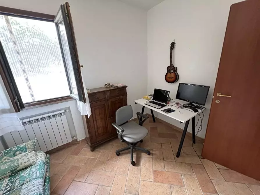 Immagine 17 di Casa indipendente in vendita  a Campiglia Marittima