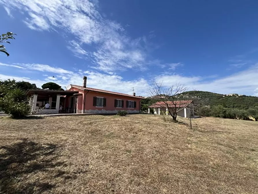 Immagine 45 di Casa indipendente in vendita  a Campiglia Marittima