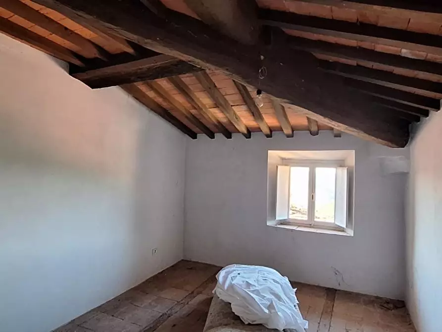 Immagine 27 di Terratetto in vendita  a Pescaglia