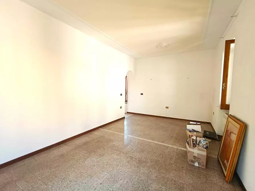 Immagine 9 di Terratetto in vendita  a Massa