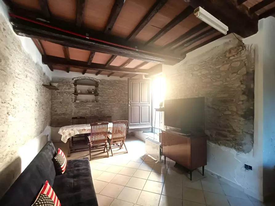 Immagine 23 di Terratetto in vendita  a Massa