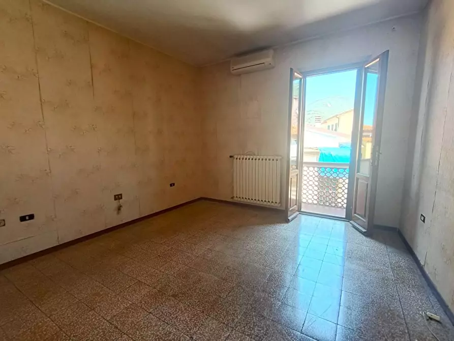 Immagine 16 di Terratetto in vendita  a Massa