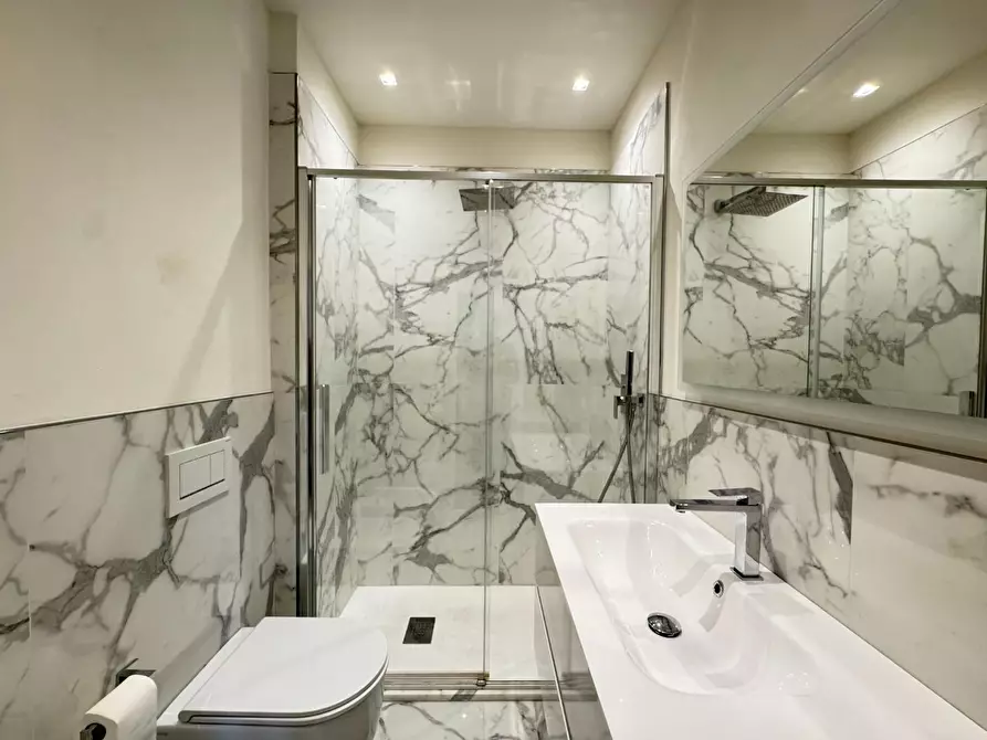 Immagine 21 di Appartamento in vendita  a Empoli