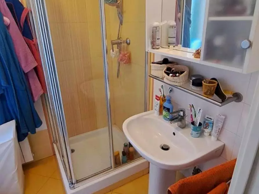 Immagine 11 di Appartamento in vendita  a Rosignano Marittimo