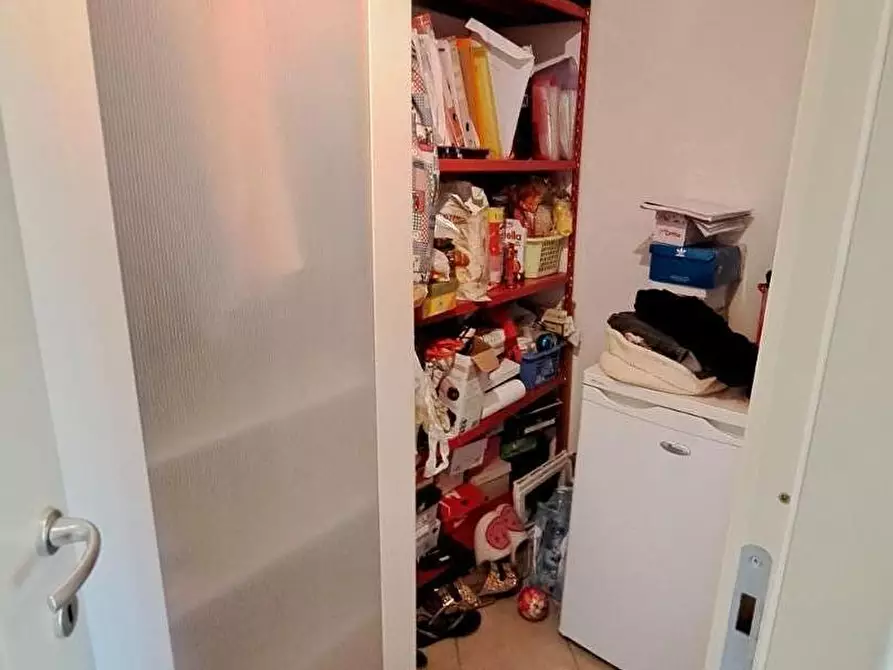 Immagine 12 di Appartamento in vendita  a Rosignano Marittimo