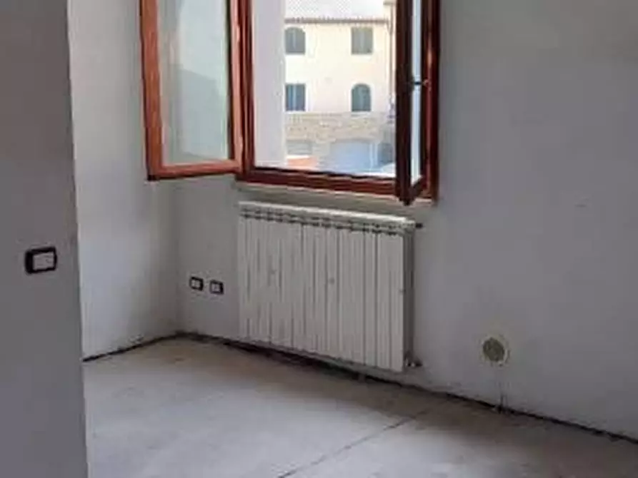 Immagine 1 di Appartamento in vendita  a Monteriggioni