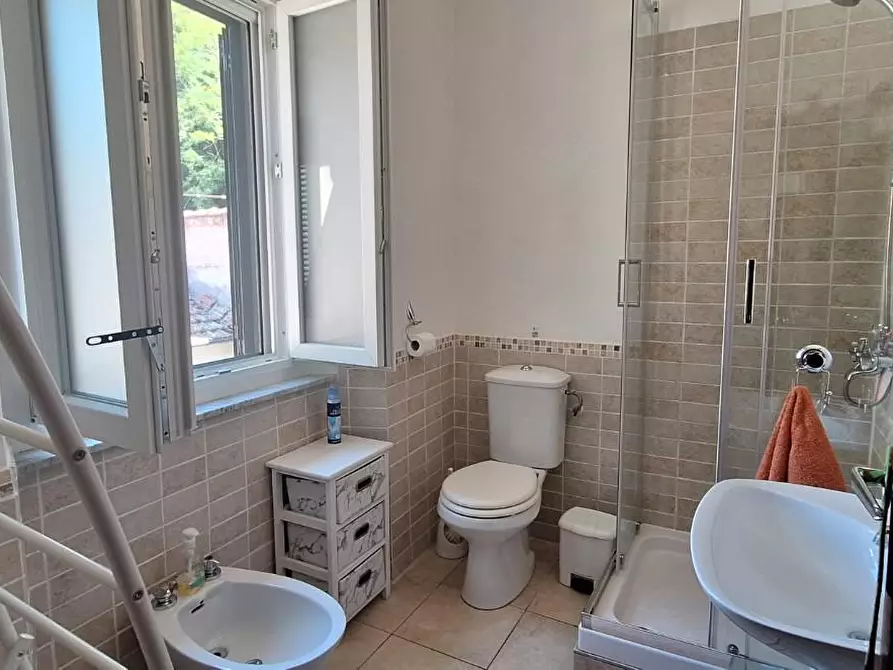 Immagine 24 di Terratetto in vendita  a Bagni Di Lucca