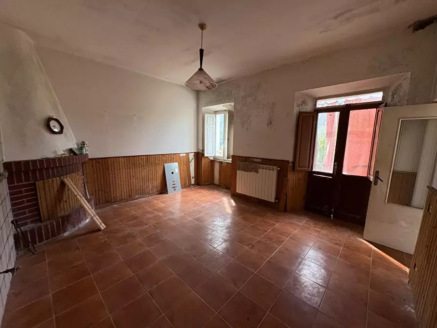 Immagine 13 di Rustico / casale in vendita  a Montignoso