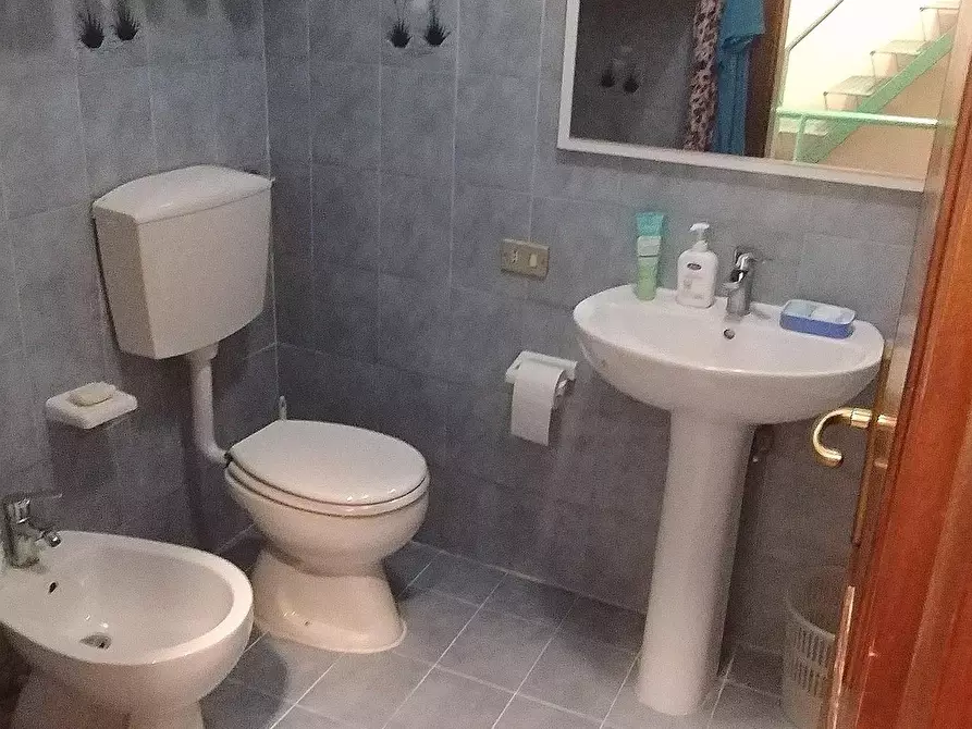 Immagine 16 di Villetta a schiera in vendita  a Carrara