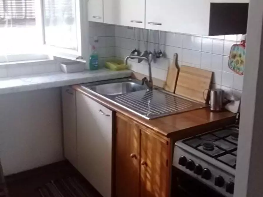 Immagine 10 di Villetta a schiera in vendita  a Carrara