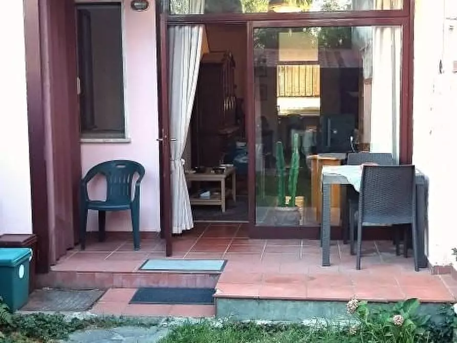 Immagine 2 di Villetta a schiera in vendita  a Carrara