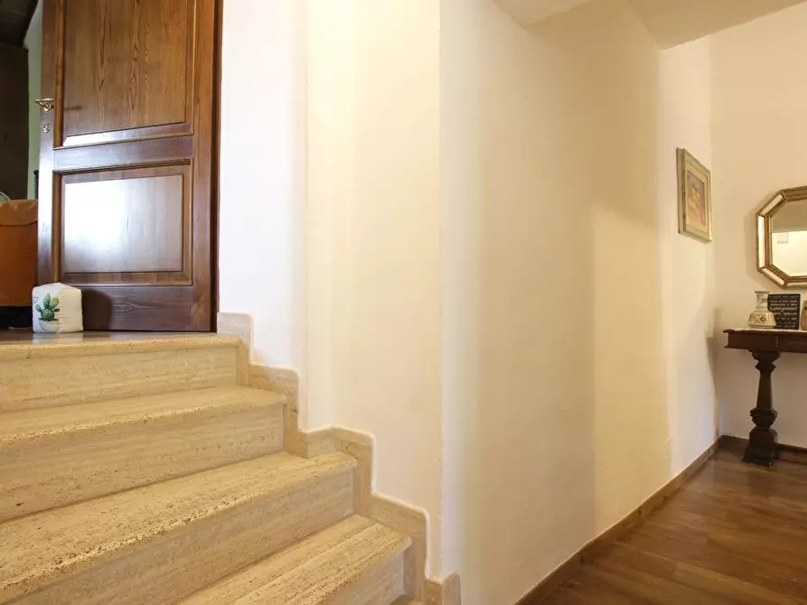 Immagine 15 di Appartamento in vendita  a Sovicille