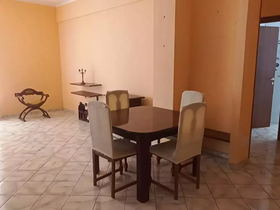 Immagine 2 di Appartamento in vendita  a Carrara