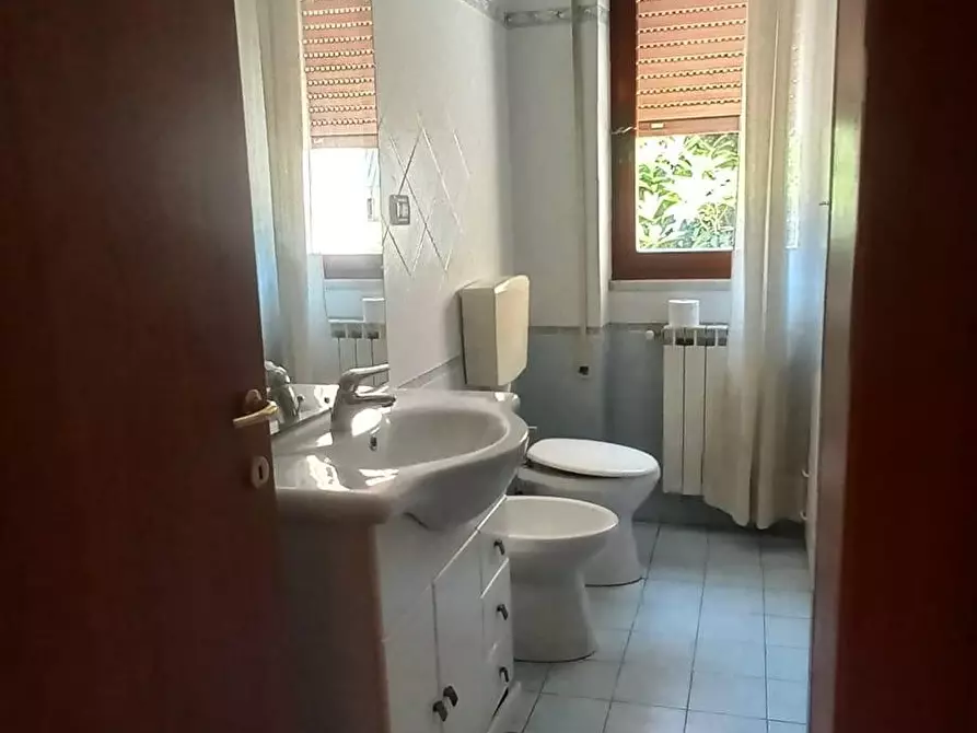 Immagine 11 di Appartamento in vendita  a Carrara