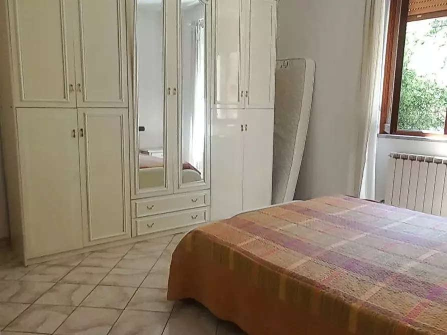 Immagine 14 di Appartamento in vendita  a Carrara