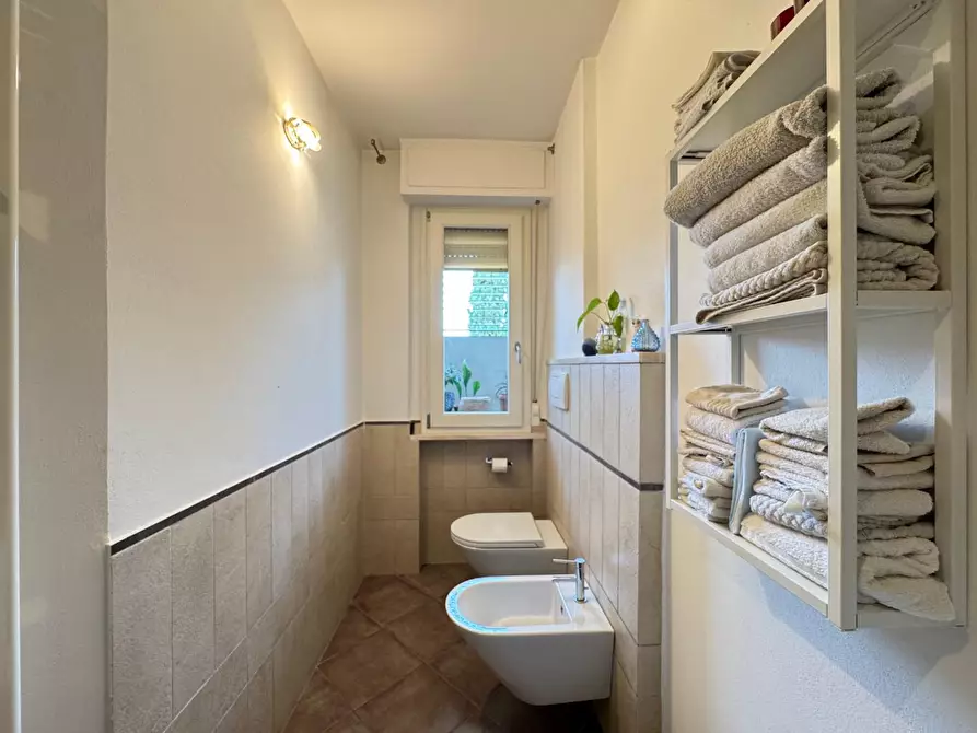 Immagine 36 di Appartamento in vendita  a Firenze