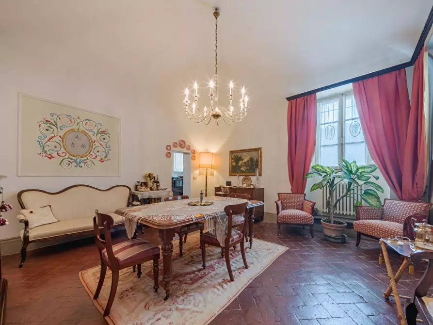 Immagine 41 di Villa in vendita  a Santa Maria A Monte