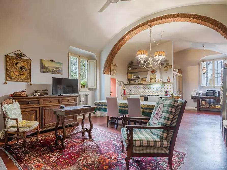 Immagine 45 di Villa in vendita  a Santa Maria A Monte