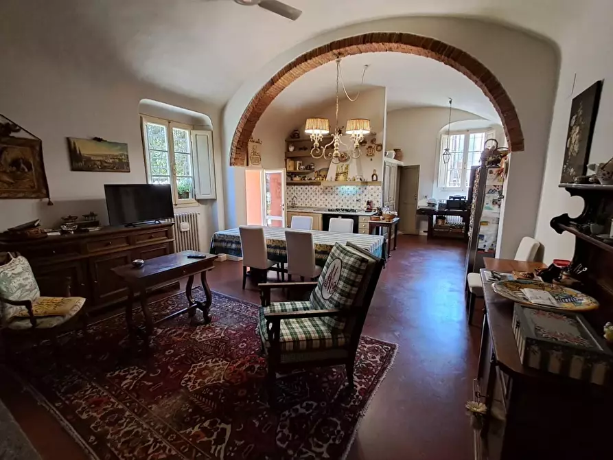 Immagine 5 di Villa in vendita  a Santa Maria A Monte