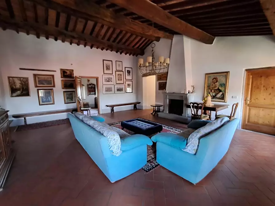 Immagine 4 di Villa in vendita  a Santa Maria A Monte