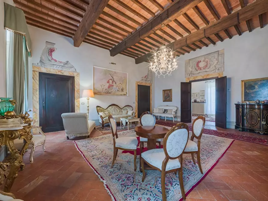 Immagine 53 di Villa in vendita  a Santa Maria A Monte