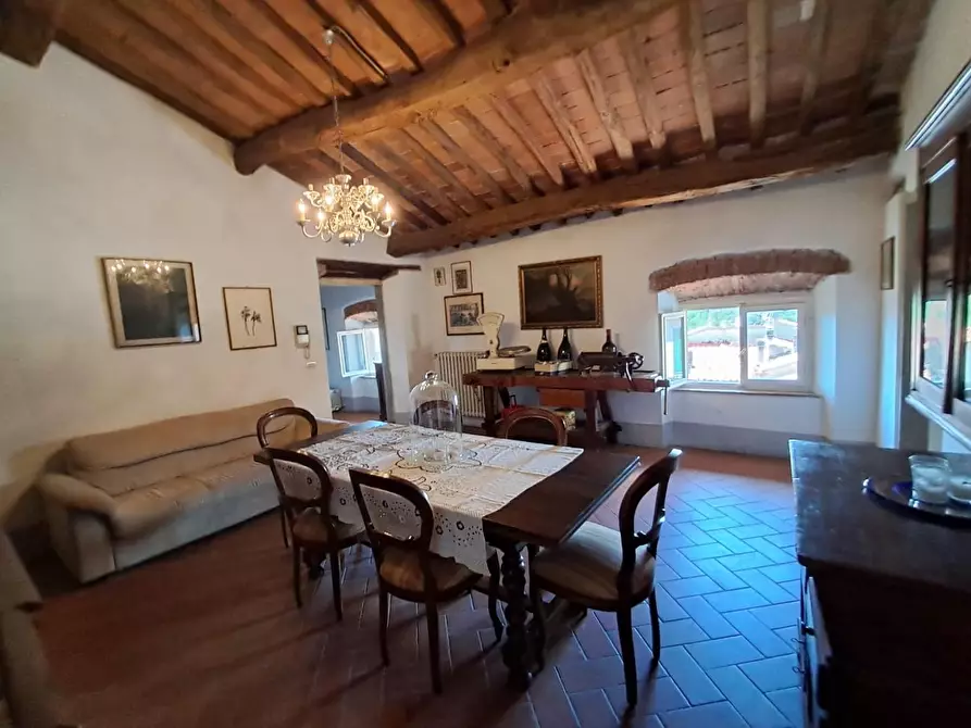 Immagine 32 di Villa in vendita  a Santa Maria A Monte