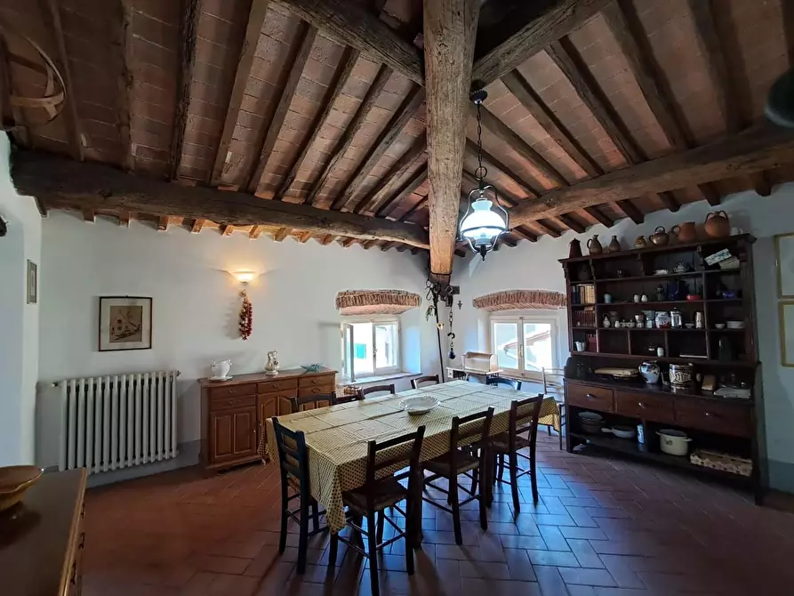 Immagine 13 di Villa in vendita  a Santa Maria A Monte