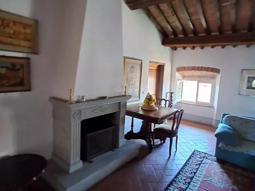 Immagine 25 di Villa in vendita  a Santa Maria A Monte