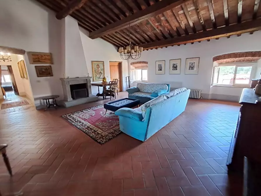 Immagine 29 di Villa in vendita  a Santa Maria A Monte