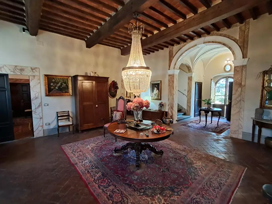 Immagine 23 di Villa in vendita  a Santa Maria A Monte