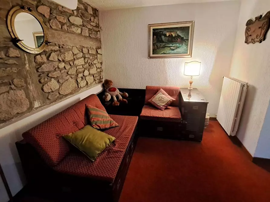 Immagine 27 di Casa trifamiliare in vendita  a Rosignano Marittimo