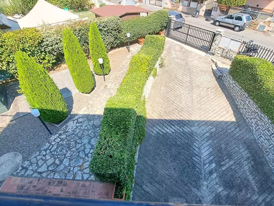 Immagine 5 di Casa trifamiliare in vendita  a Rosignano Marittimo