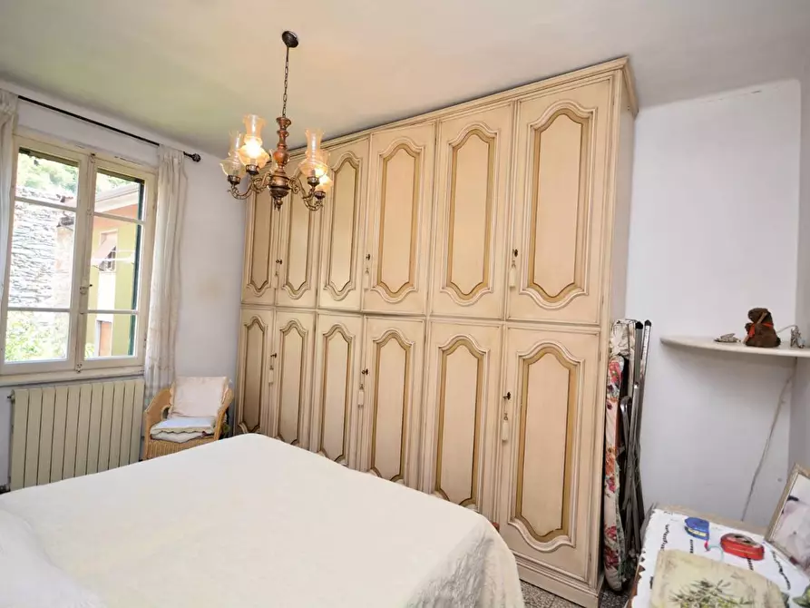 Immagine 10 di Casa semindipendente in vendita  a Montignoso