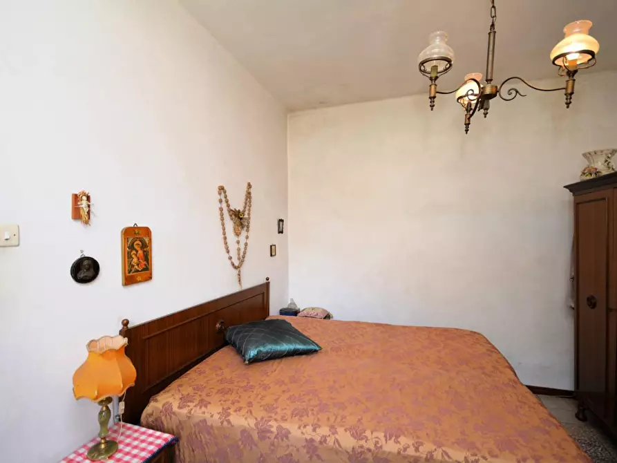 Immagine 13 di Casa semindipendente in vendita  a Montignoso