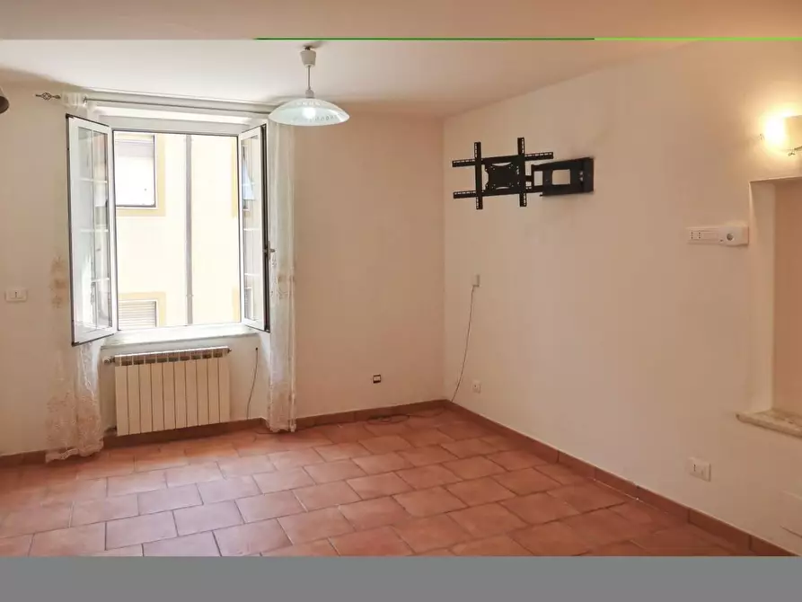 Immagine 3 di Appartamento in vendita  a Aulla