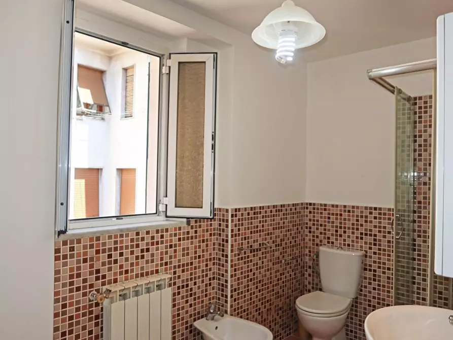 Immagine 11 di Appartamento in vendita  a Aulla