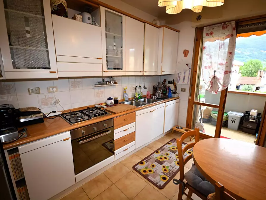 Immagine 16 di Appartamento in vendita  a Montignoso