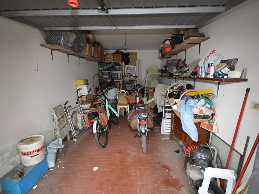 Immagine 15 di Appartamento in vendita  a Montignoso