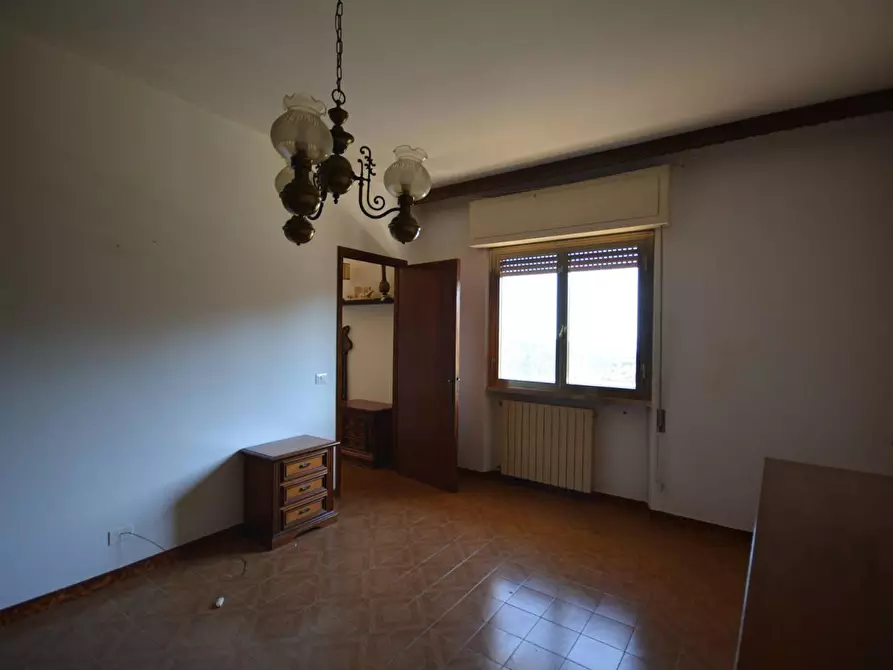 Immagine 28 di Casa bifamiliare in vendita  a Montignoso