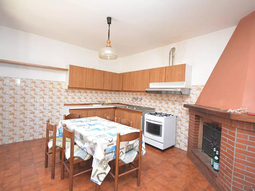 Immagine 18 di Casa bifamiliare in vendita  a Montignoso