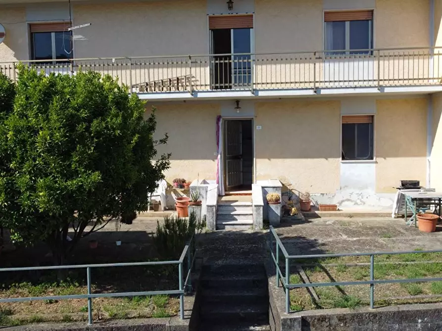 Immagine 39 di Casa bifamiliare in vendita  a Montignoso