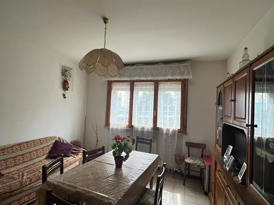Immagine 5 di Appartamento in vendita  a Pontremoli
