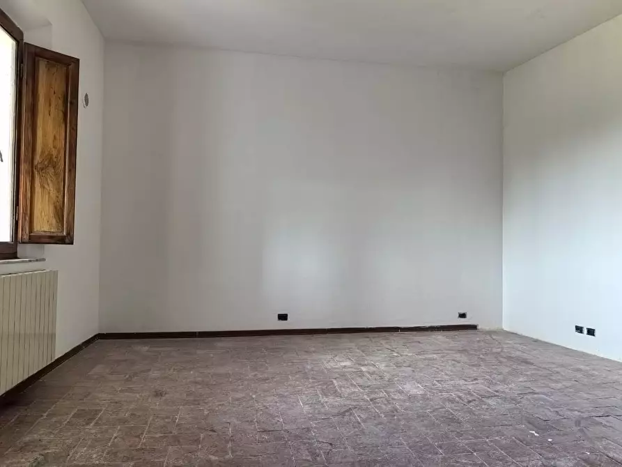 Immagine 5 di Appartamento in vendita  a Montopoli In Val D'arno