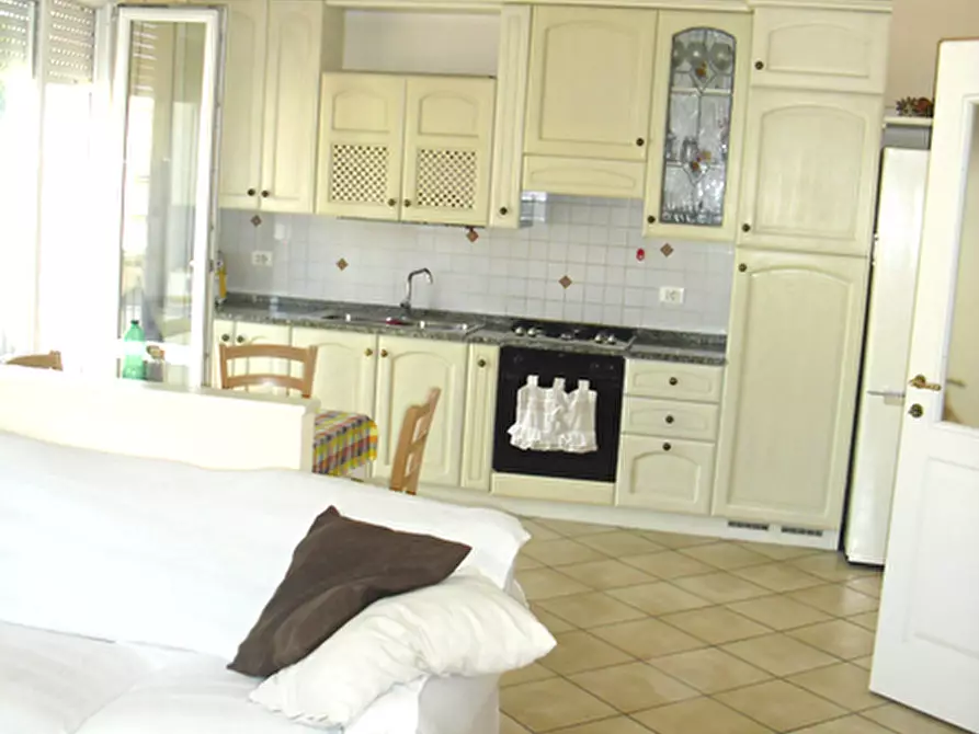 Immagine 5 di Appartamento in vendita  a Viareggio